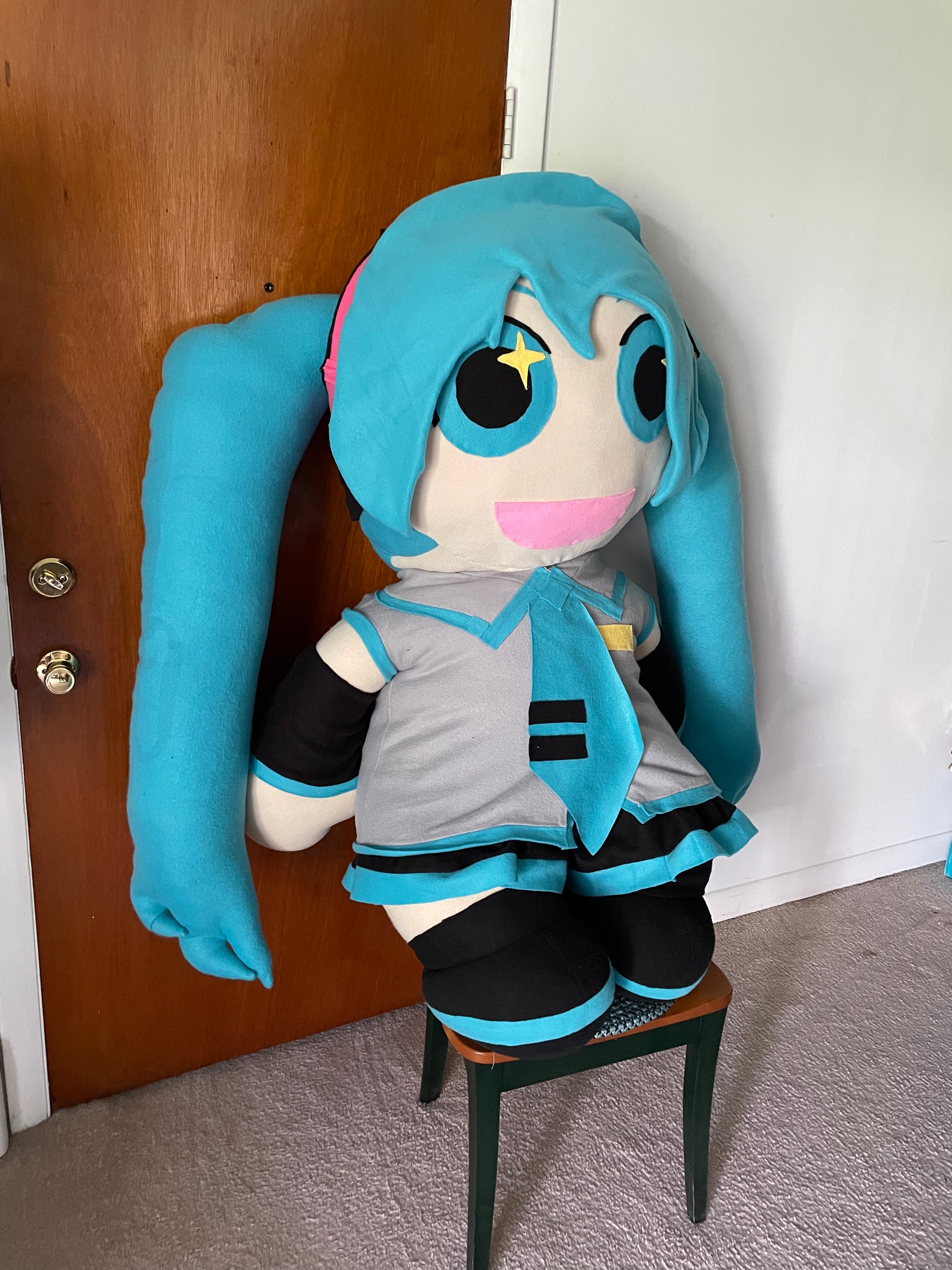 Giant (5’) Hatsune Miku Plush - Main Image