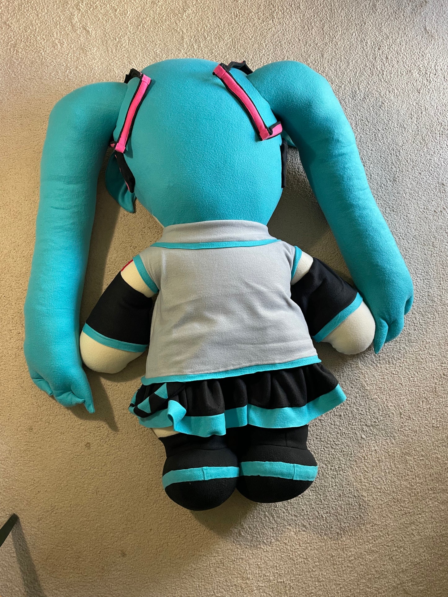 Giant (5’) Hatsune Miku Plush